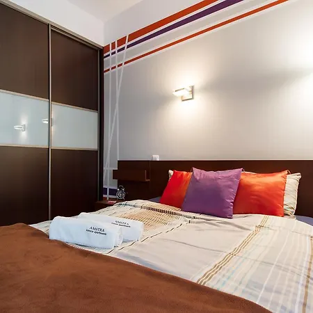 Old Town Luxury By Amstra Apartment