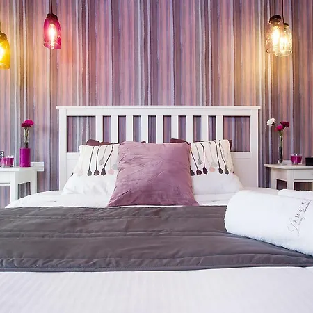 Old Town Luxury By Amstra *